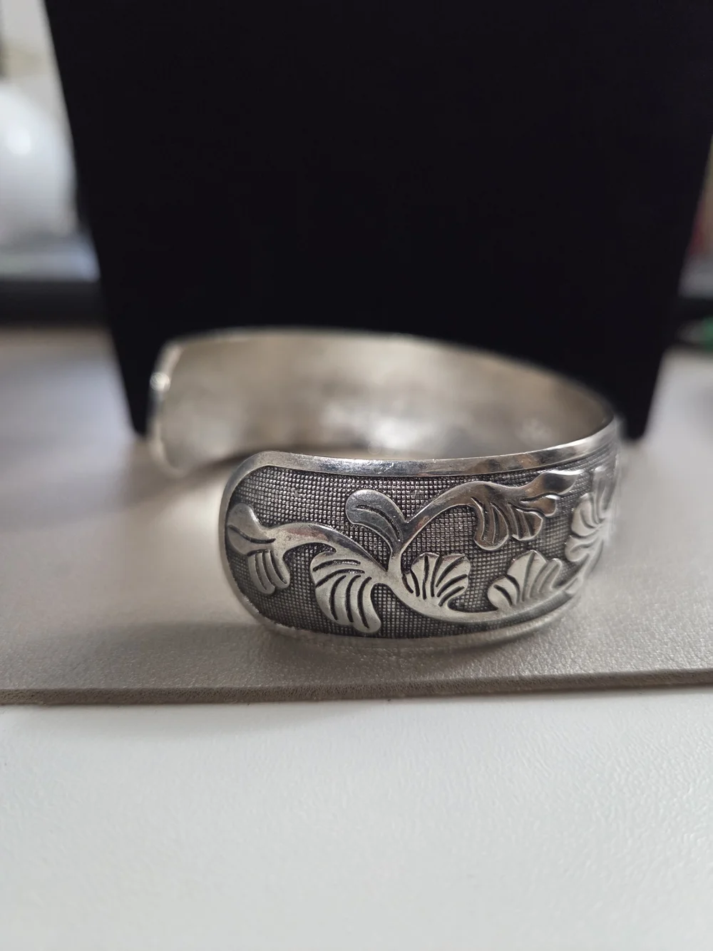 Silver-tone Celtic Knot Engraved Men's Cuff Bracelet